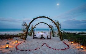 Hakuna Majiwe Beach Resort